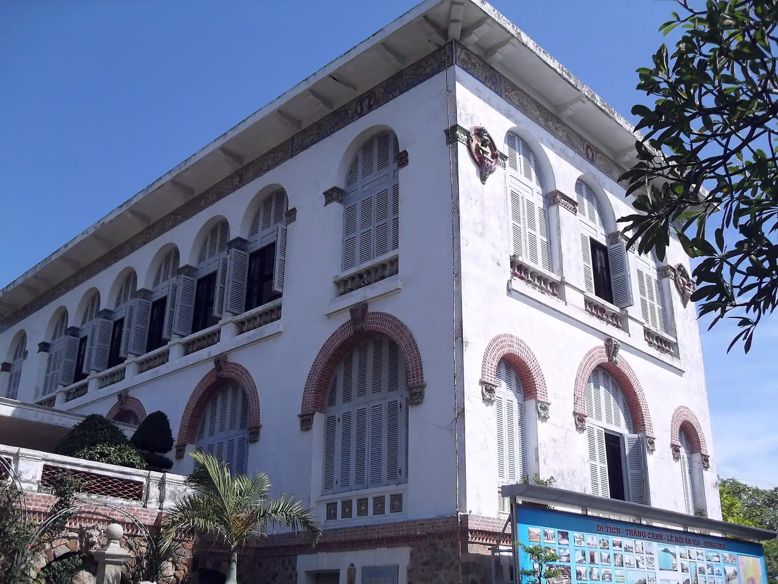 White façade of Bạch Dinh (White Palace) in Vũng Tàu